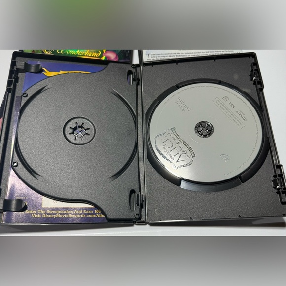 Disney’s Alice in Wonderland 2 Movie DVD Bundle. - Picture 4 of 5